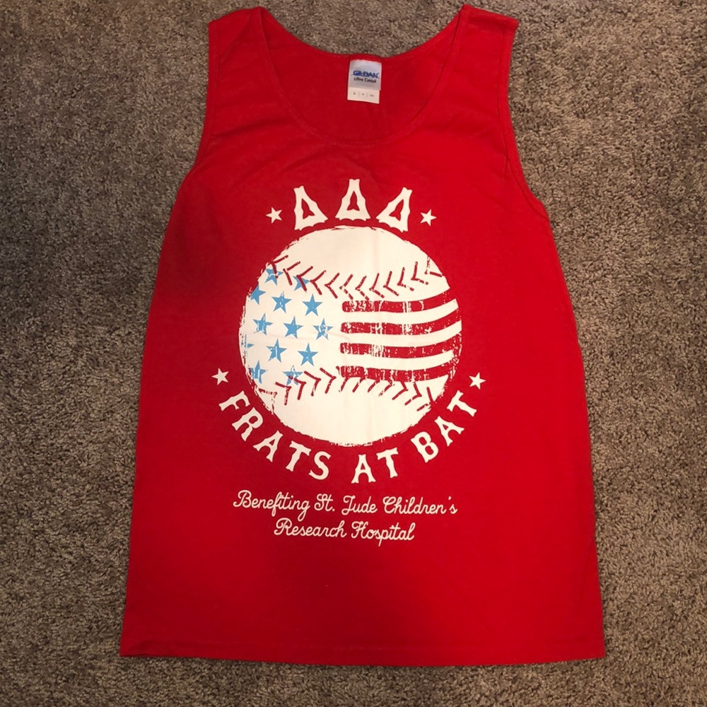 Tri delta tank-NWOT